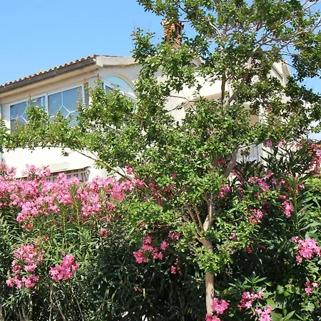 Gina Mit Terrasse, Grill Und Liegen Apartment Porec